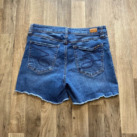 Seven7 Cutoff Denim Shorts Size 10 - Picture 3 of 7